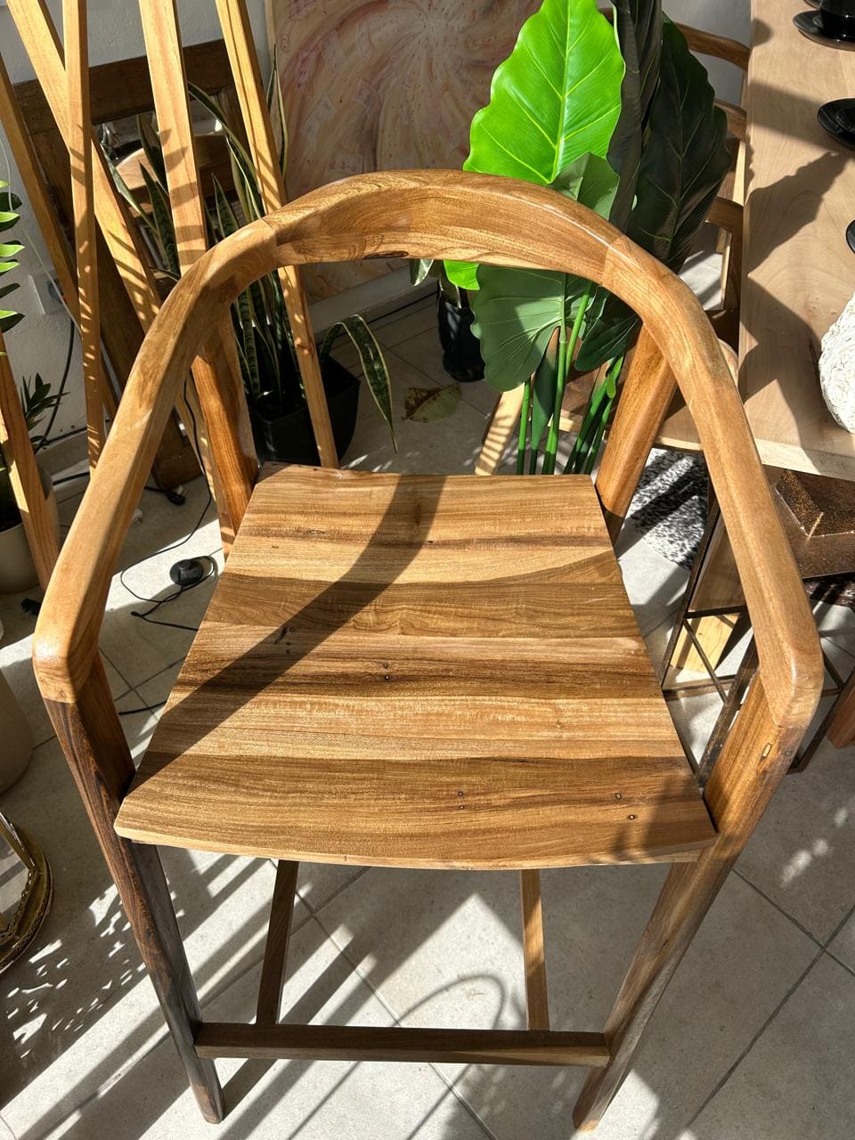 Banqueta tapizada artesanal para interior modelo 2