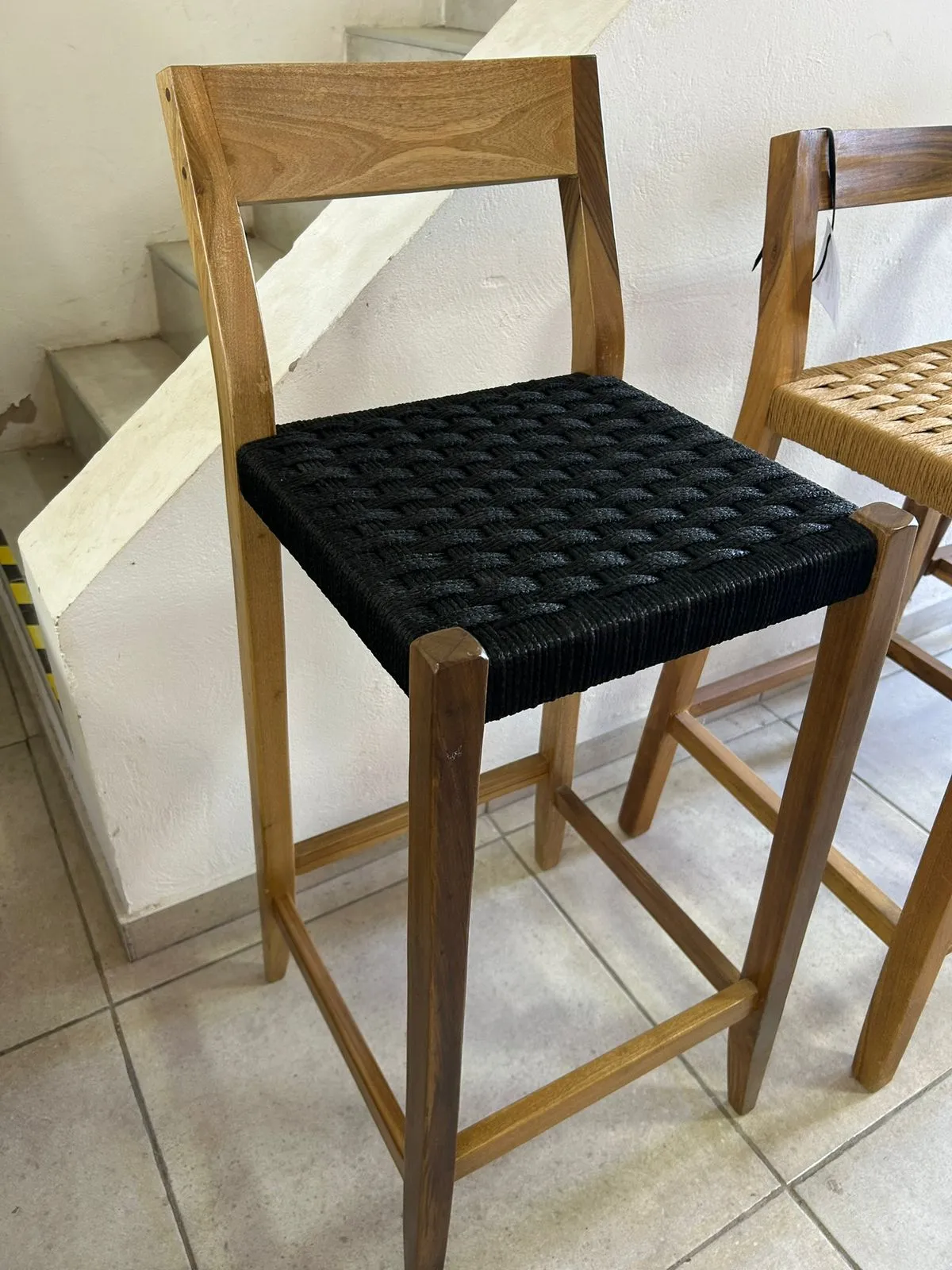 Banqueta tapizada artesanal para interior modelo 5