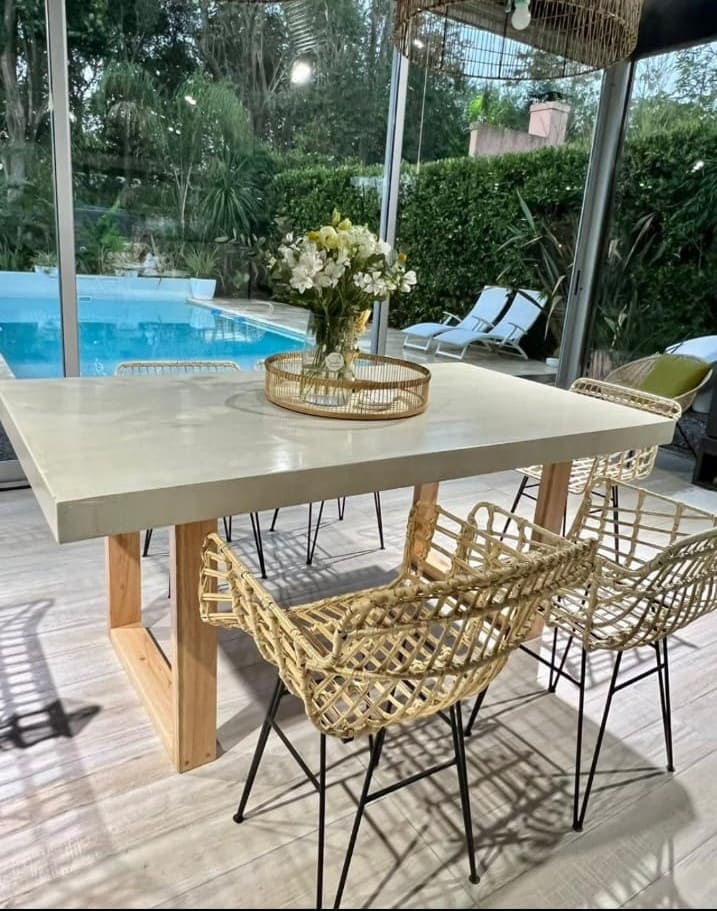 Mesa de cemento alisado interior galería modelo 4