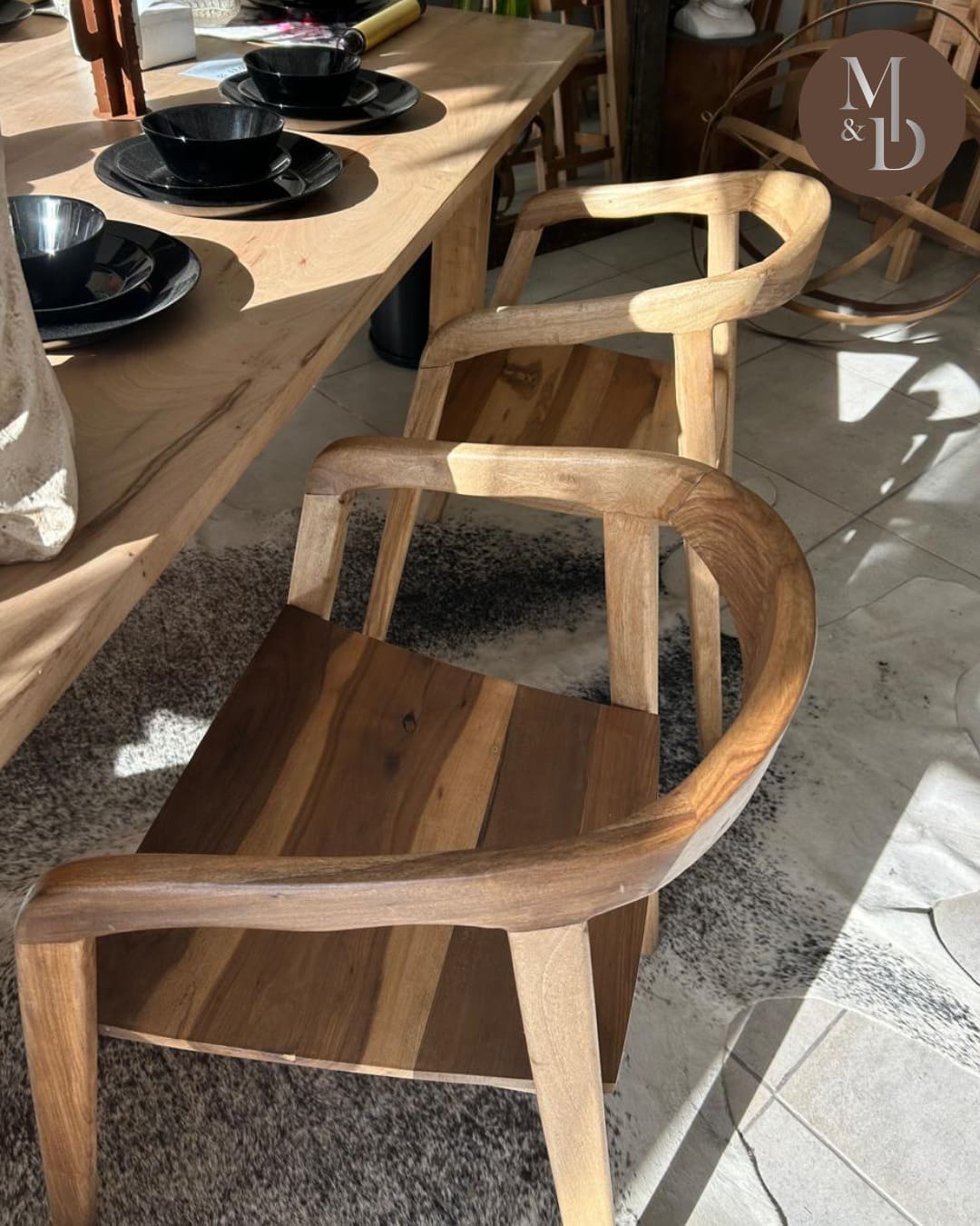 Silla tapizada y cabecero artesanal modelo 8